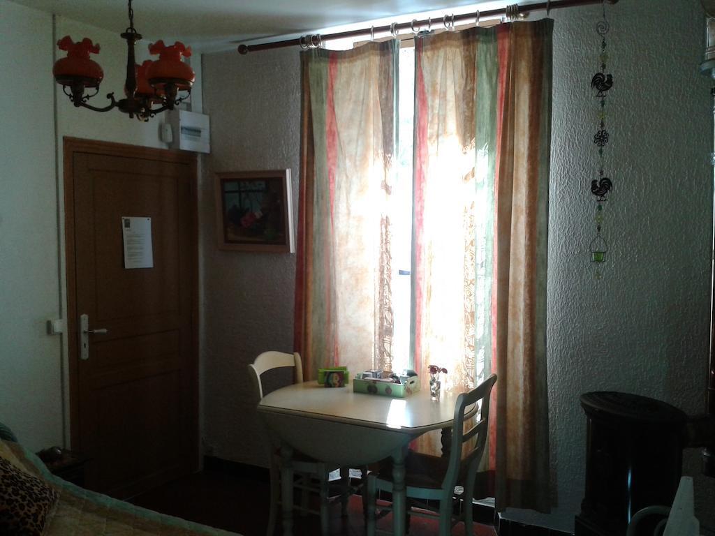 B&B Le Clos Des Cigales Cassis Room photo