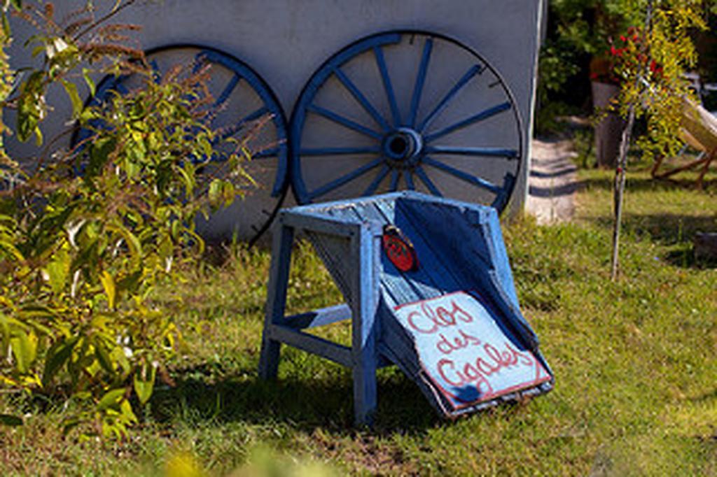 B&B Le Clos Des Cigales Cassis Exterior photo