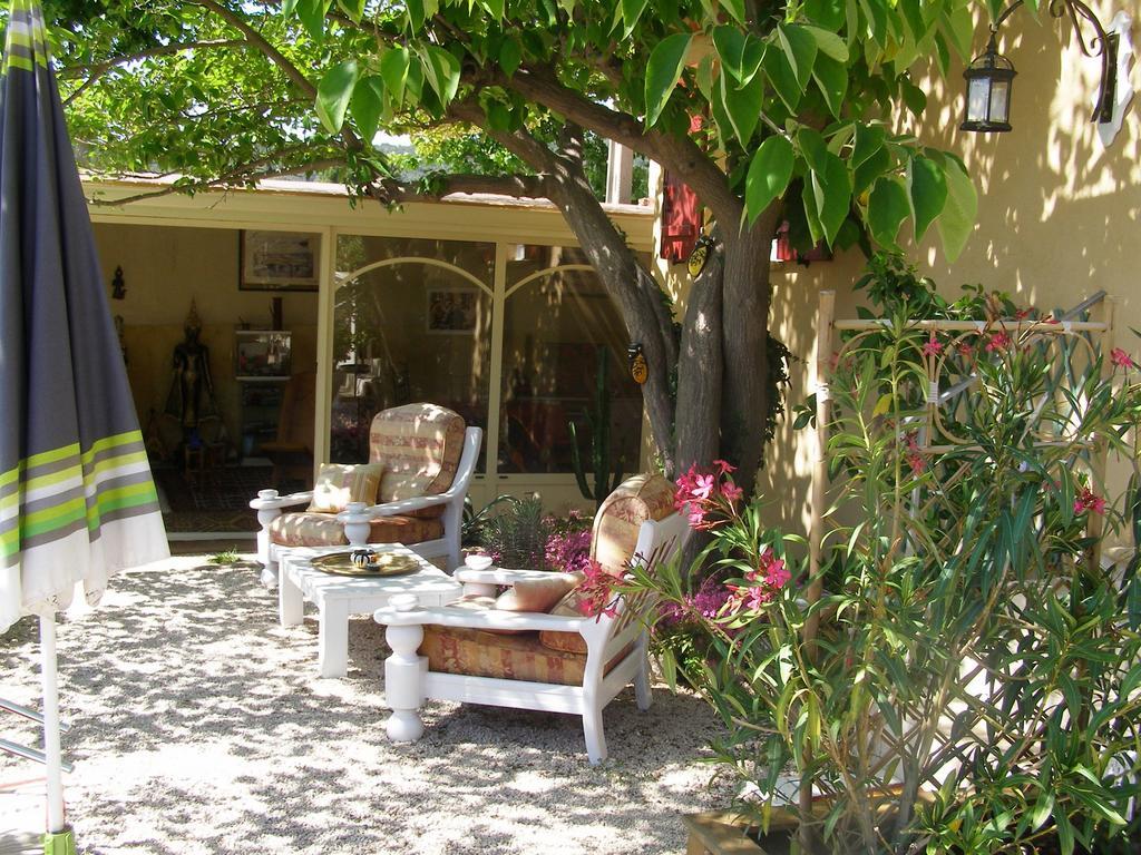 B&B Le Clos Des Cigales Cassis Exterior photo